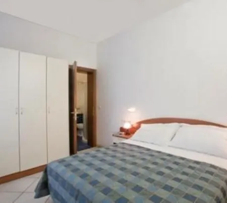 Apartment In 21350 *